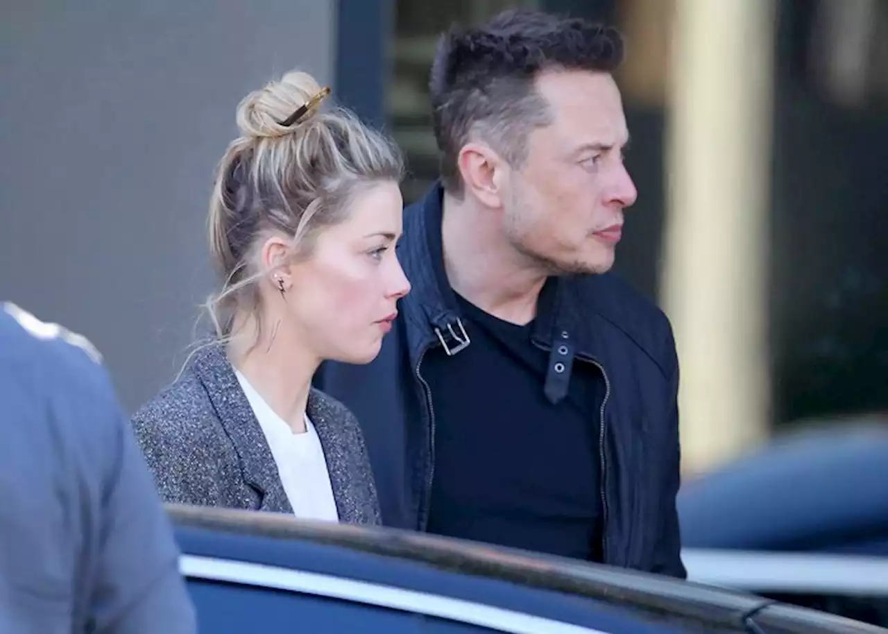 Bukan Cinta, Ini Alasan Amber Heard Kencani Elon Musk