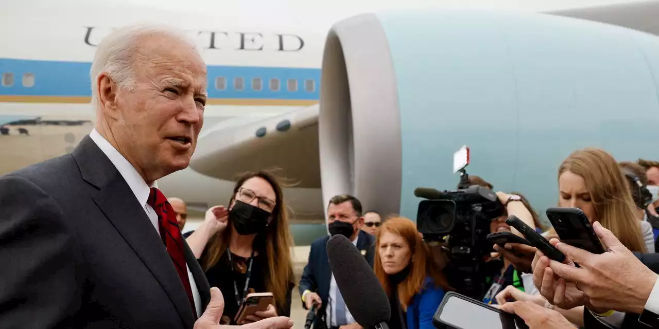 Biden Weighs Forgiving Some Student Debt for Those Who Earn Less Than $125,000 a Year