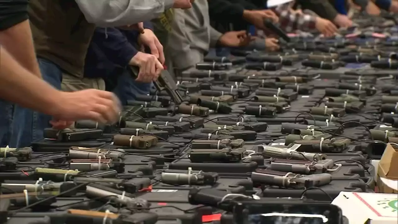 NRA convention in Houston day 3 wraps up the weekend as protestors demand change