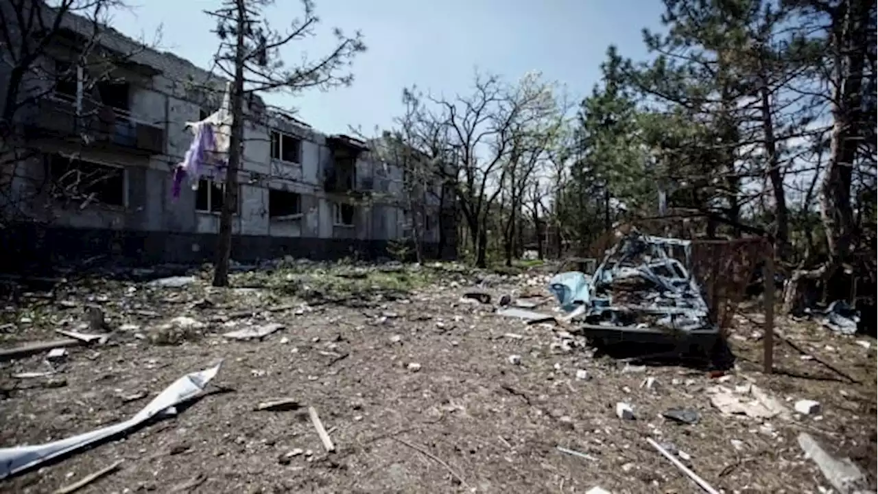 Fierce fighting in Ukraine's Severodonetsk as EU discusses Russian oil embargo | CBC News