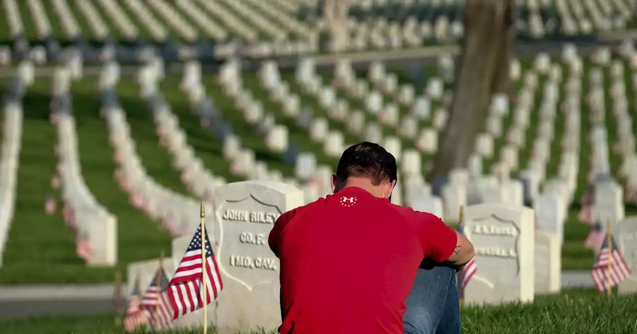 Angelenos gather at Memorial Day tributes and ceremonies throughout Los Angeles County