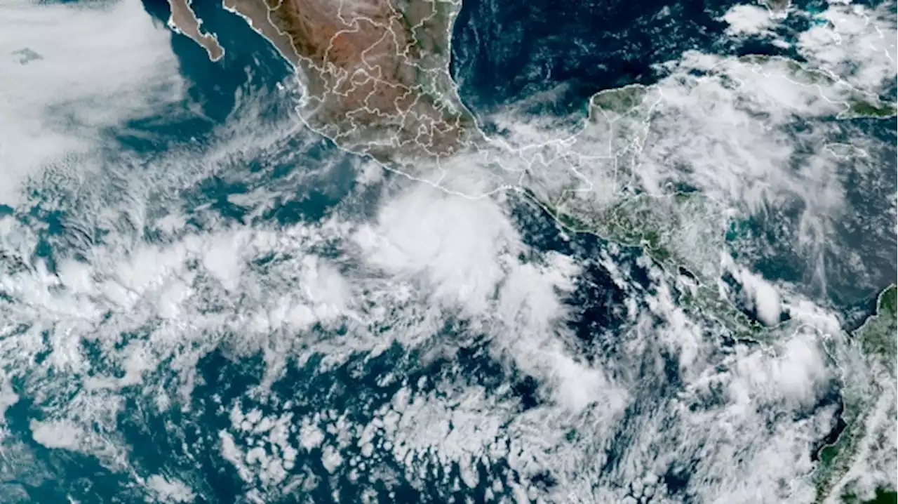 1st hurricane of 2022, Agatha heads for Mexico tourist towns