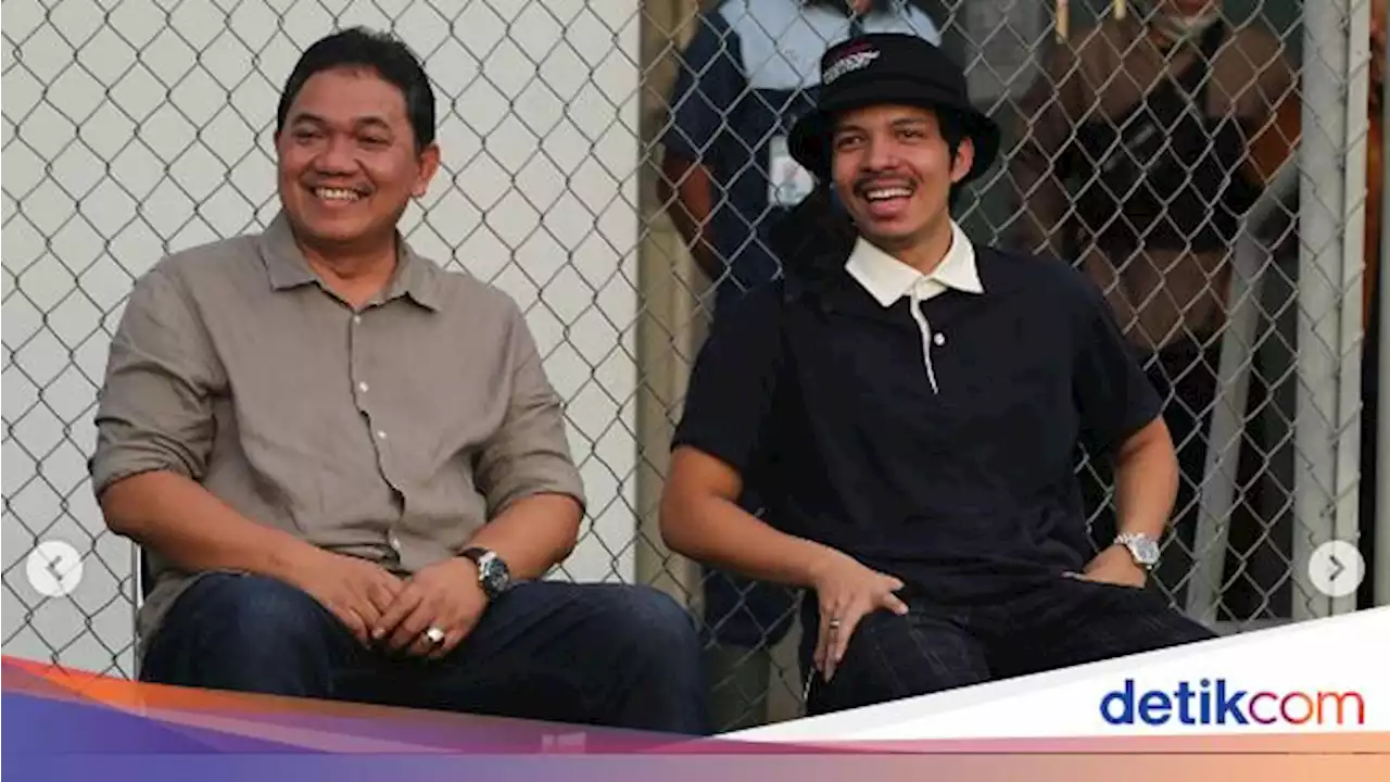 Atta Halilintar Tonton MU Latihan, Netizen: Bau-bau Manajer Nih