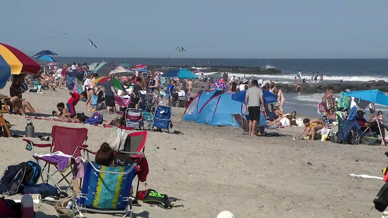 'I wouldn't want to be anywhere else': Holiday weekend finds N.J., Del. beaches packed