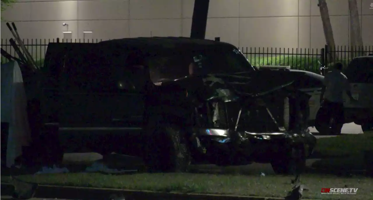 At least 3 dead and 9 injured in deadly night on NW Houston roadways