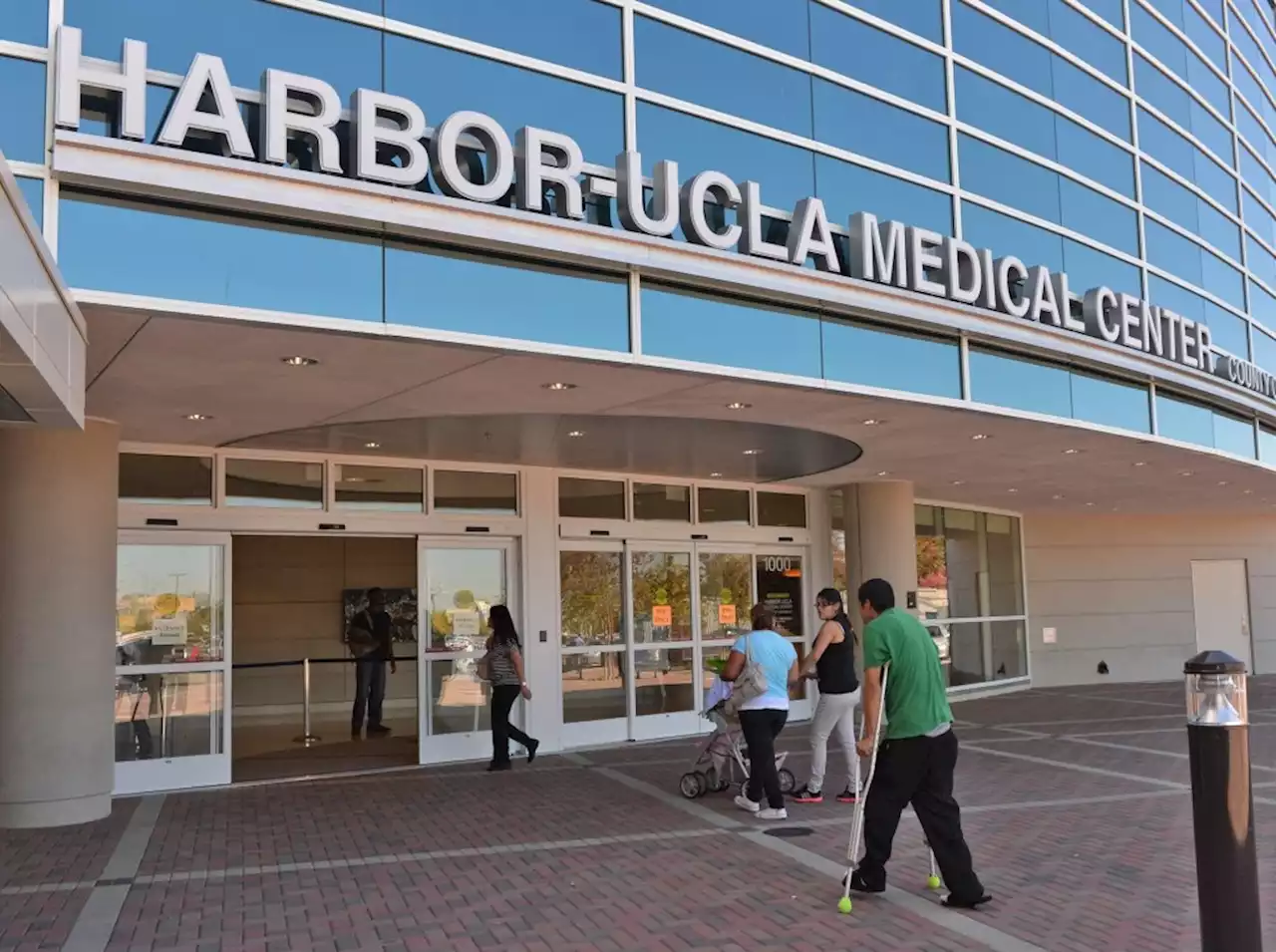 Results of strike vote by union for resident physicians at 3 LA County hospitals expected Monday