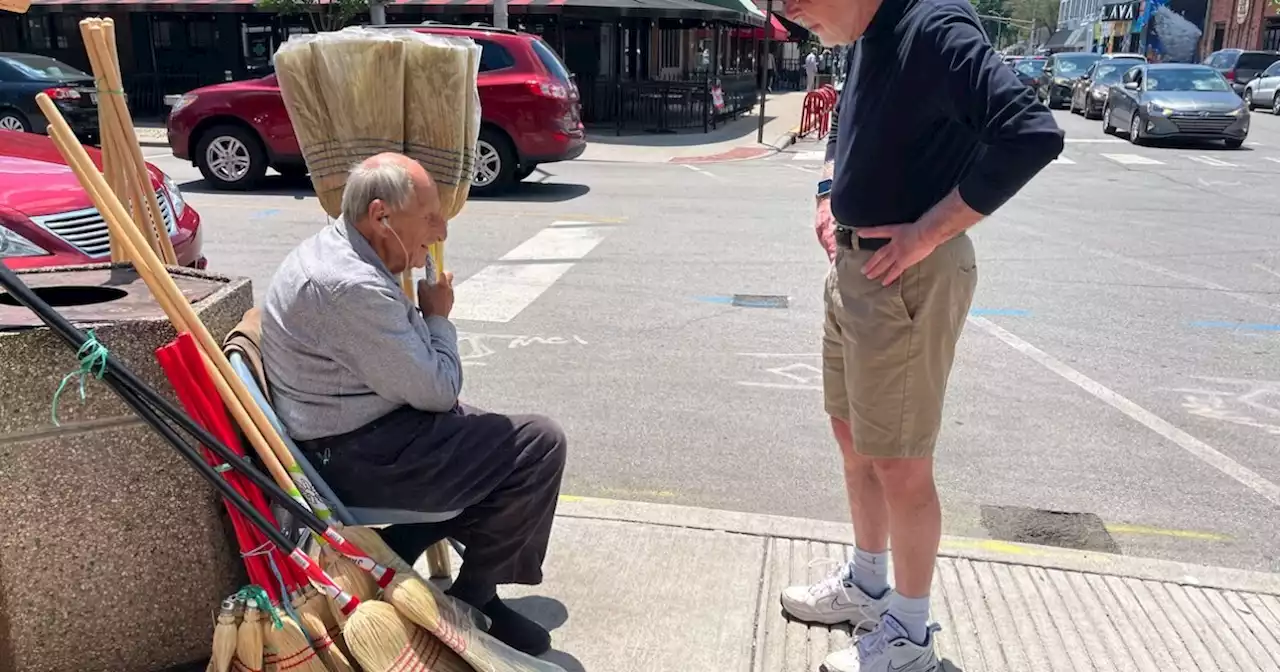 Indianapolis' 'The Broom Guy’ Jim Richter has died