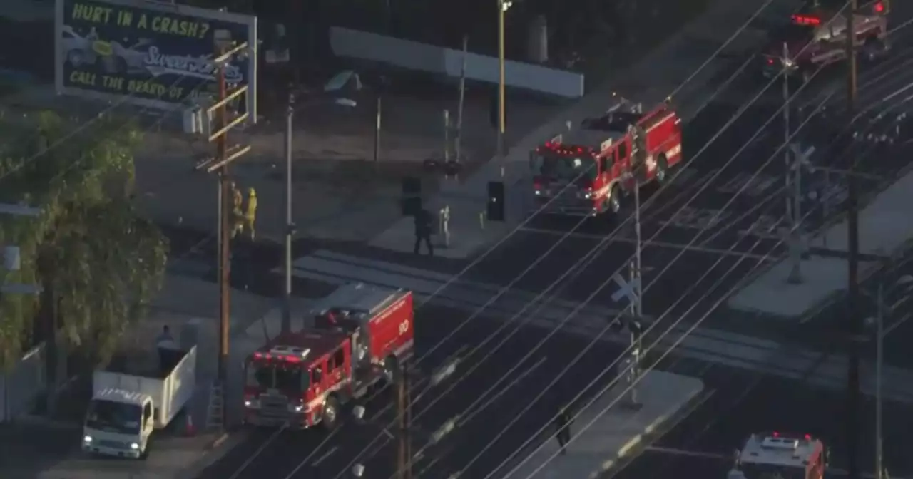 Pedestrian fatally struck by Metrolink train in Northridge