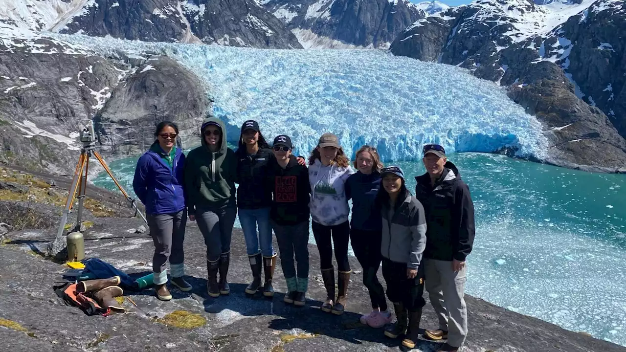 Petersburg high school students calculate a glacier's advance