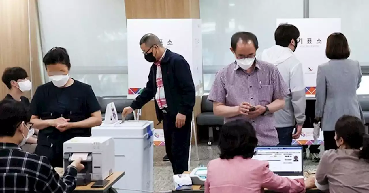 사전투표 담당 공무원 사망, “코로나에 선거사무까지 과로 순직”