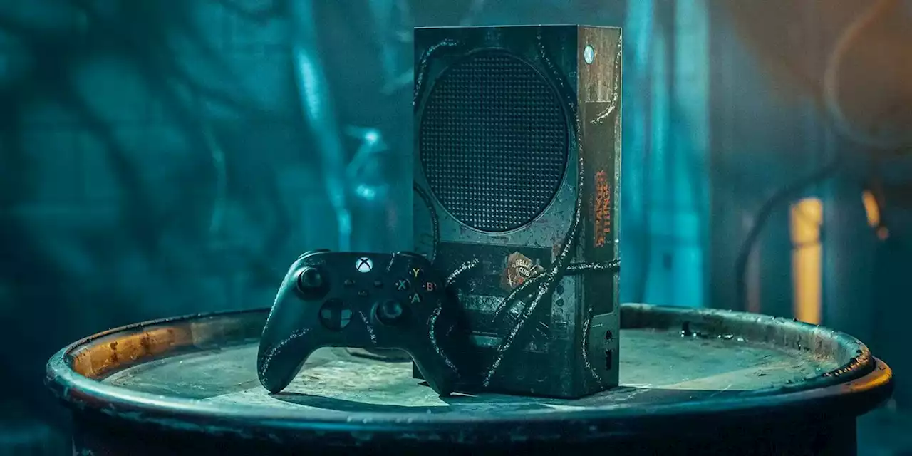 Official Stranger Things Xbox Looks Just Like a Cassette Player