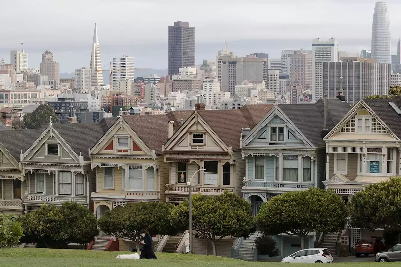 40% chance of rain enters SF forecast due to unusual June storm