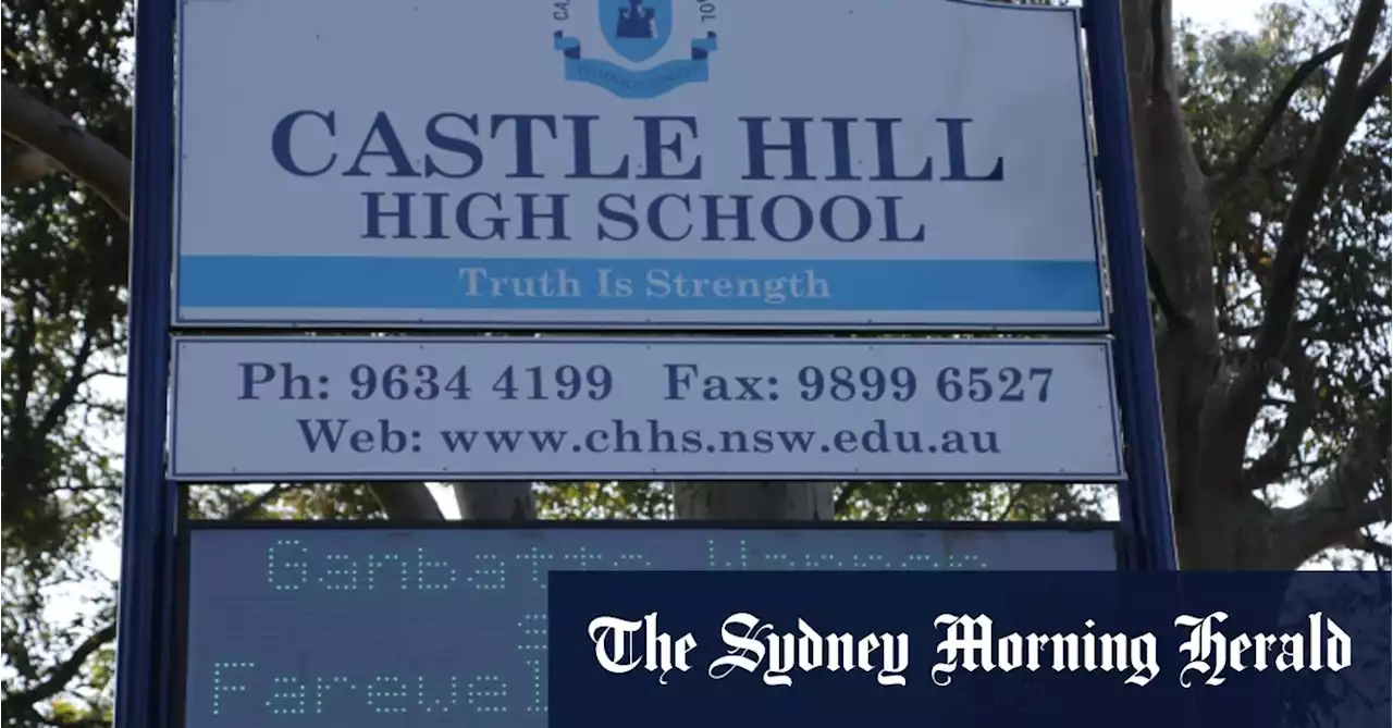 Asbestos found at Sydney high school despite negative test report