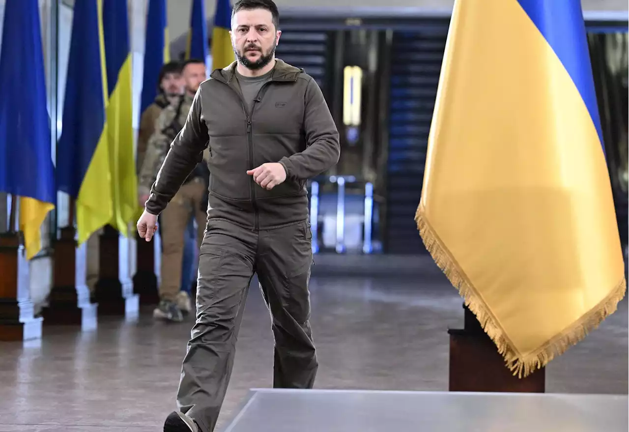 Mariupol, Zelensky: 'Faremo di tutto per salvare civili e militari'