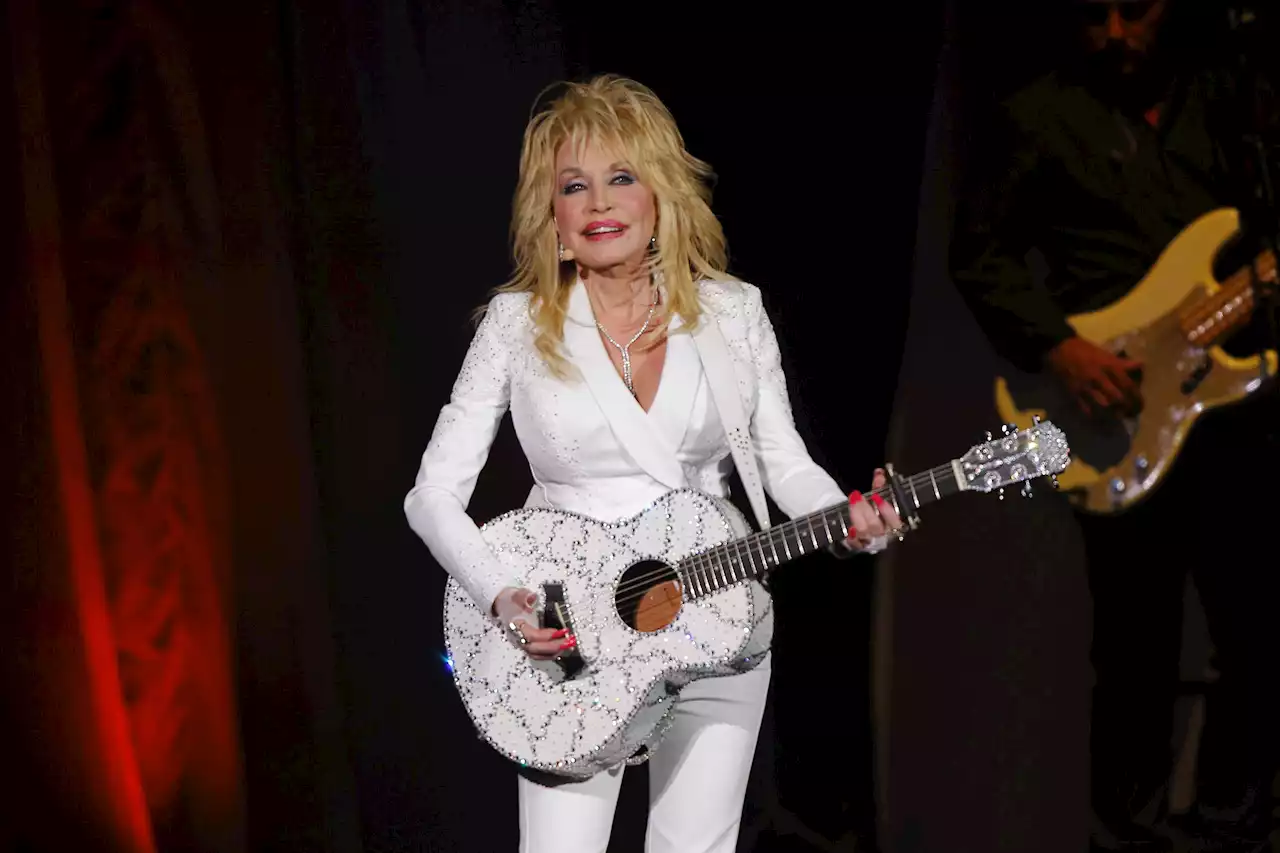 Dolly Parton, Eminem, Richie get into Rock Hall of Fame