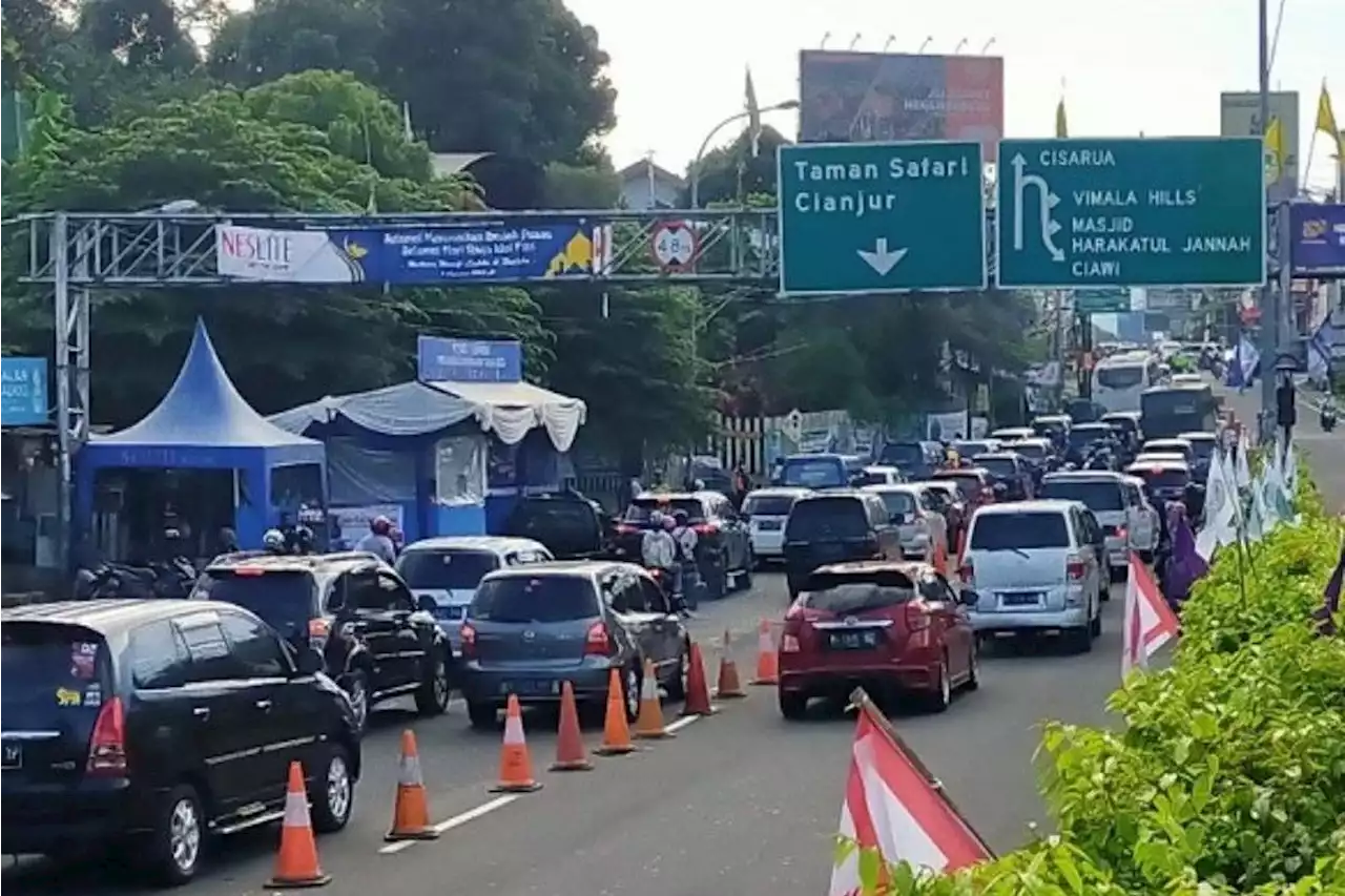 Hati-hati Tol Jagorawi Padat, Volume Kendaraan Menuju Puncak Meningkat 30 Persen | Kabar24 - Bisnis.com