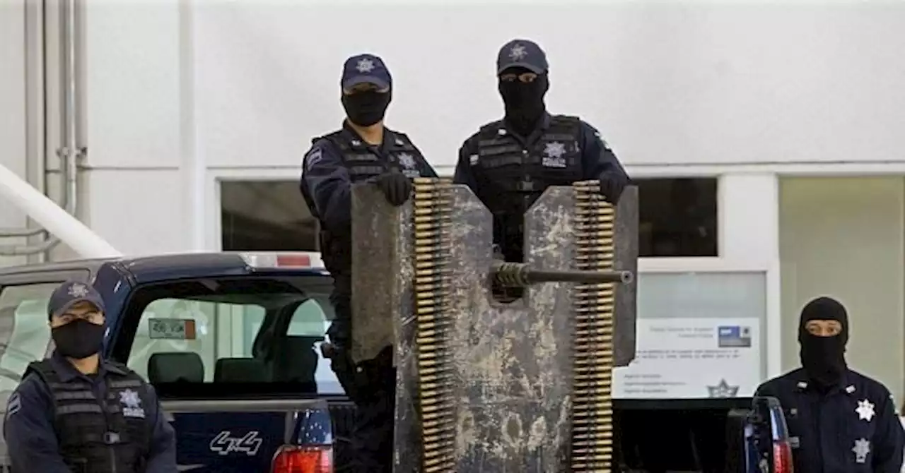 Cartel Gunmen Steal Four Mexican Border State Police Cars near Arizona