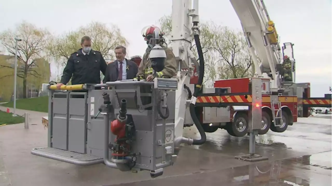 Toronto unveils new fire truck equipped with tallest firefighting apparatus in North America