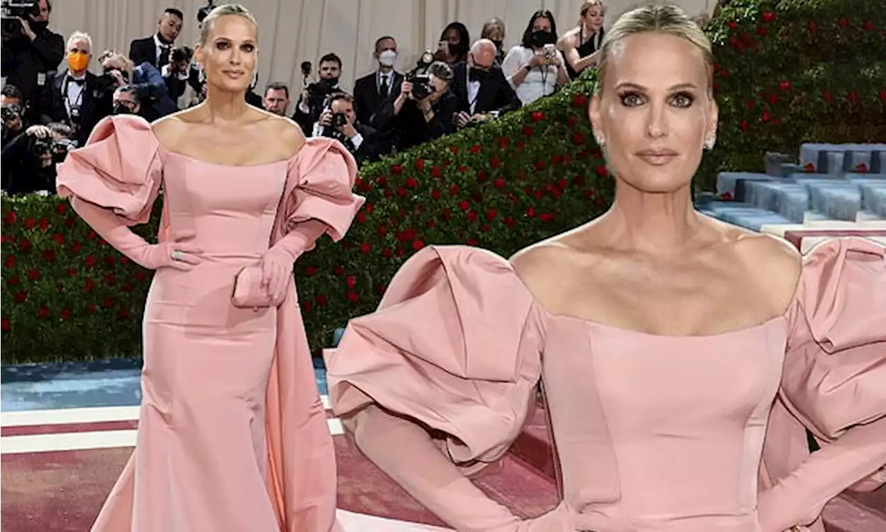 Met Gala 2022: Molly Sims one of few to get Gilded Age theme right