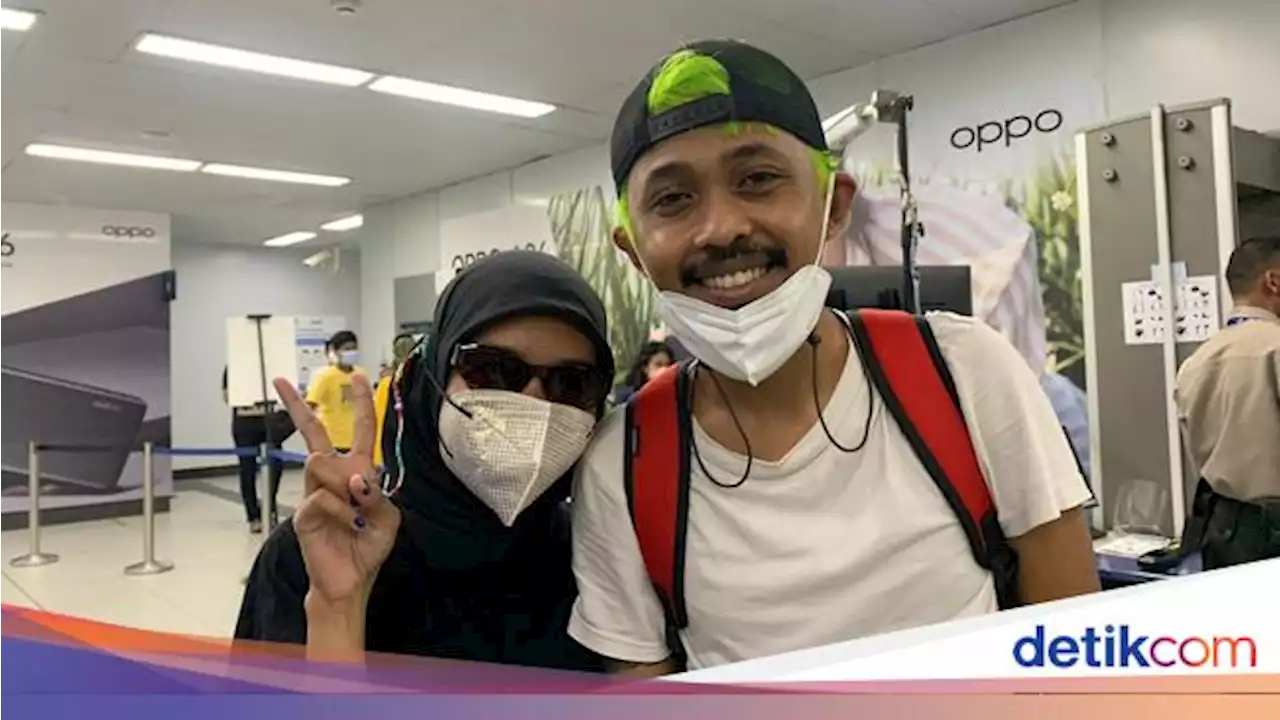 Cerita Warga Ajak Keluarga dari Luar Jakarta Naik MRT Keliling Kota