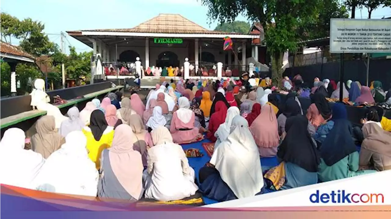 Jemaah Aboge Purbalingga Baru Gelar Salat Idul Fitri Hari Ini