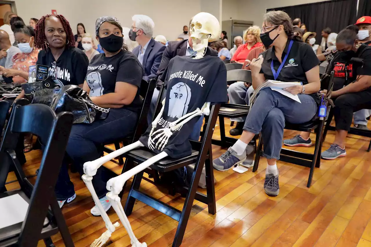 Frustrated Fifth Ward residents ask Union Pacific to do more to clean up contaminated railyard