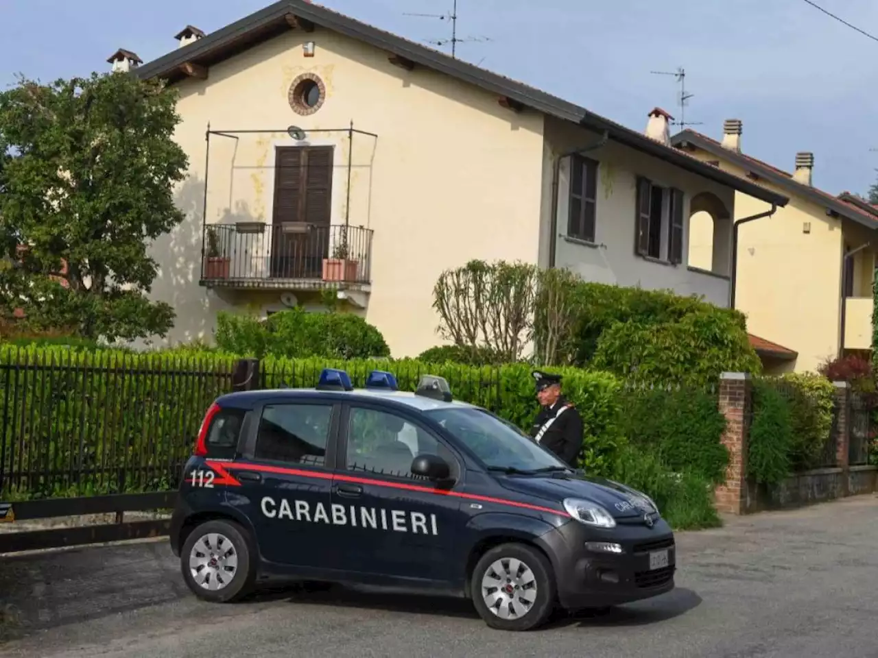 Martellate a moglie e figli: chi è l'architetto con lo studio sui Navigli