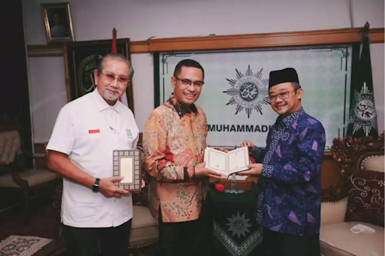 Wakafkan Ribuan Alquran, Sinar Mas Gandeng Sekjen PBNU dan Sekum PP Muhammadiyah