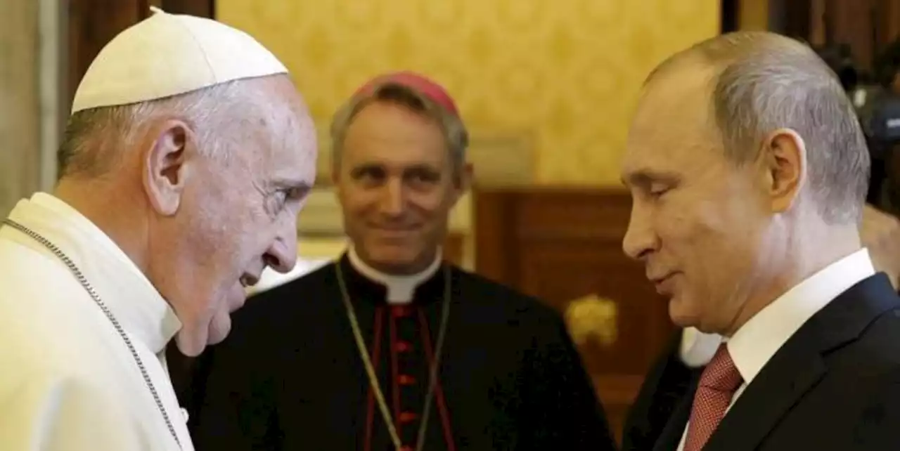 Guerra in Ucraina, il Papa vuole incontrare Putin? La risposta: 'In ogni situazione internazionale il dialogo con Francesco è importante per Mosca'