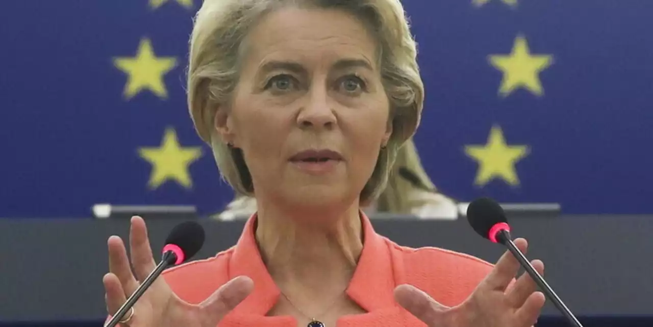 Ue, von der Leyen: 'Chiederemo di nuovo embargo a petrolio russo'