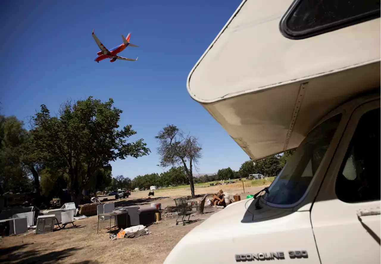 San Jose votes to extend deadline to clear large airport homeless camp