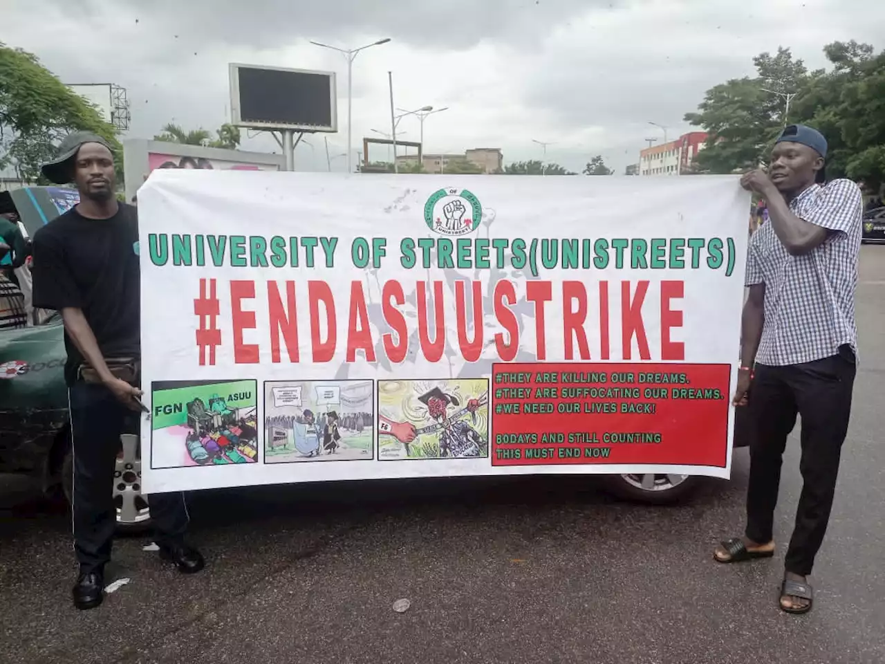 JUST IN: Massive protest rocks UNIBEN over ASUU strike