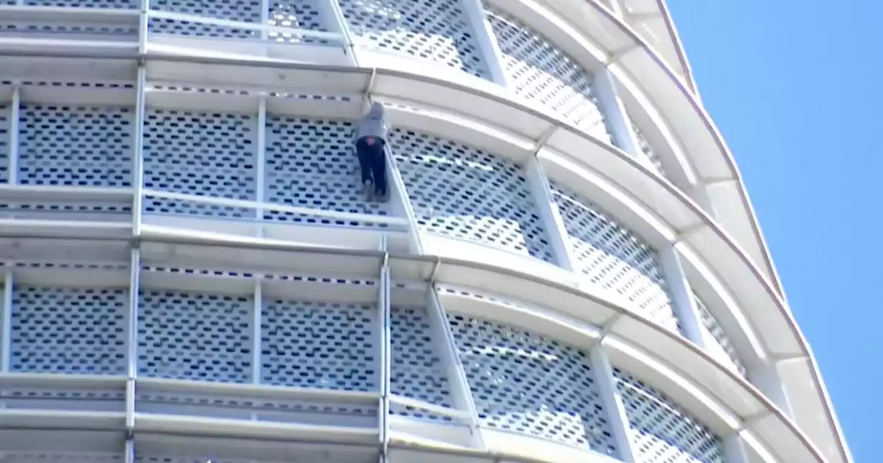 Anti-abortion activist climbs San Francisco skyscraper, arrested on trespassing charges