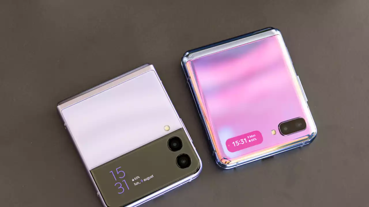 The Galaxy Z Flip 4 could come with a bigger cover screen