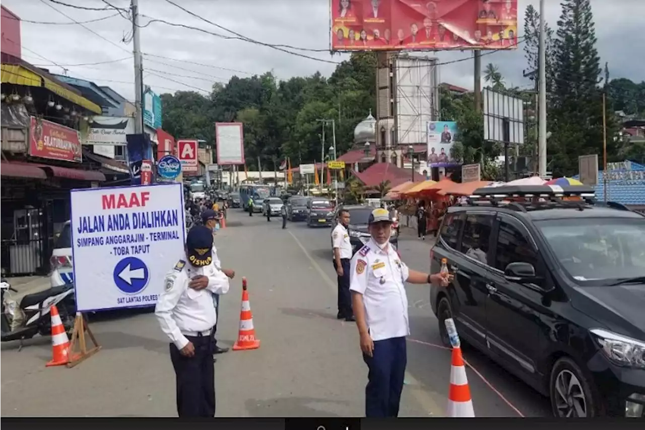 Antisipasi Kemacetan di Parapat, Dishub Pemkab Simalungun Rekayasa Arus Lalu Lintas