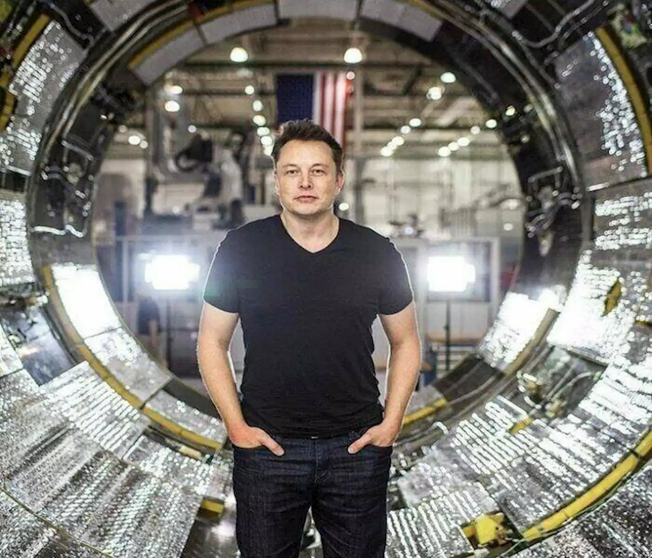 Dikenal Flamboyan, Begini Kisah Cinta Elon Musk