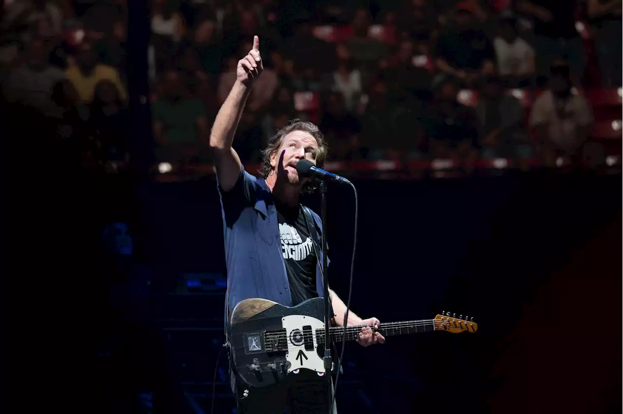 Pearl Jam Salutes Friends, Family, Taylor Hawkins at Gigaton Tour Opener