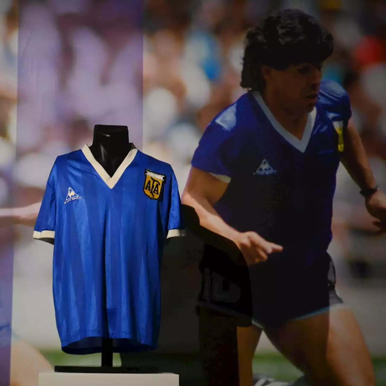 Maradona per sempre: la maglia della &#39;Mano de Dios&#39; venduta all&#39;asta per 8,8 mln