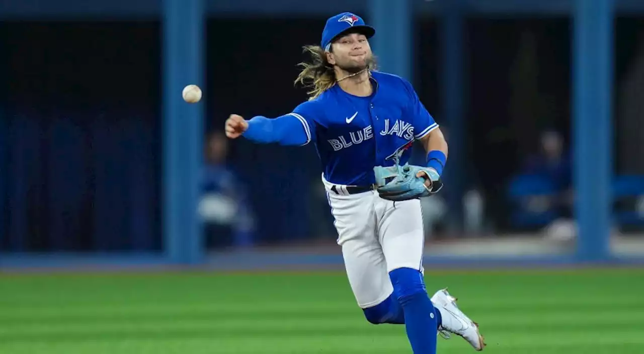 Shaky defence, umpiring turn close game into blowout loss for Blue Jays