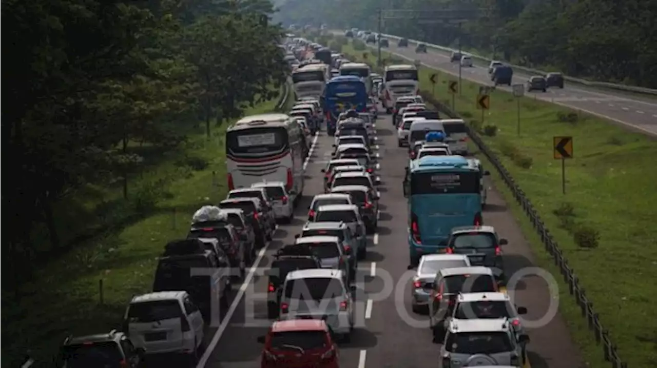 4 Jalur Alternatif Jakarta - Bandung Saat One Way Arus Balik di Jalan Tol