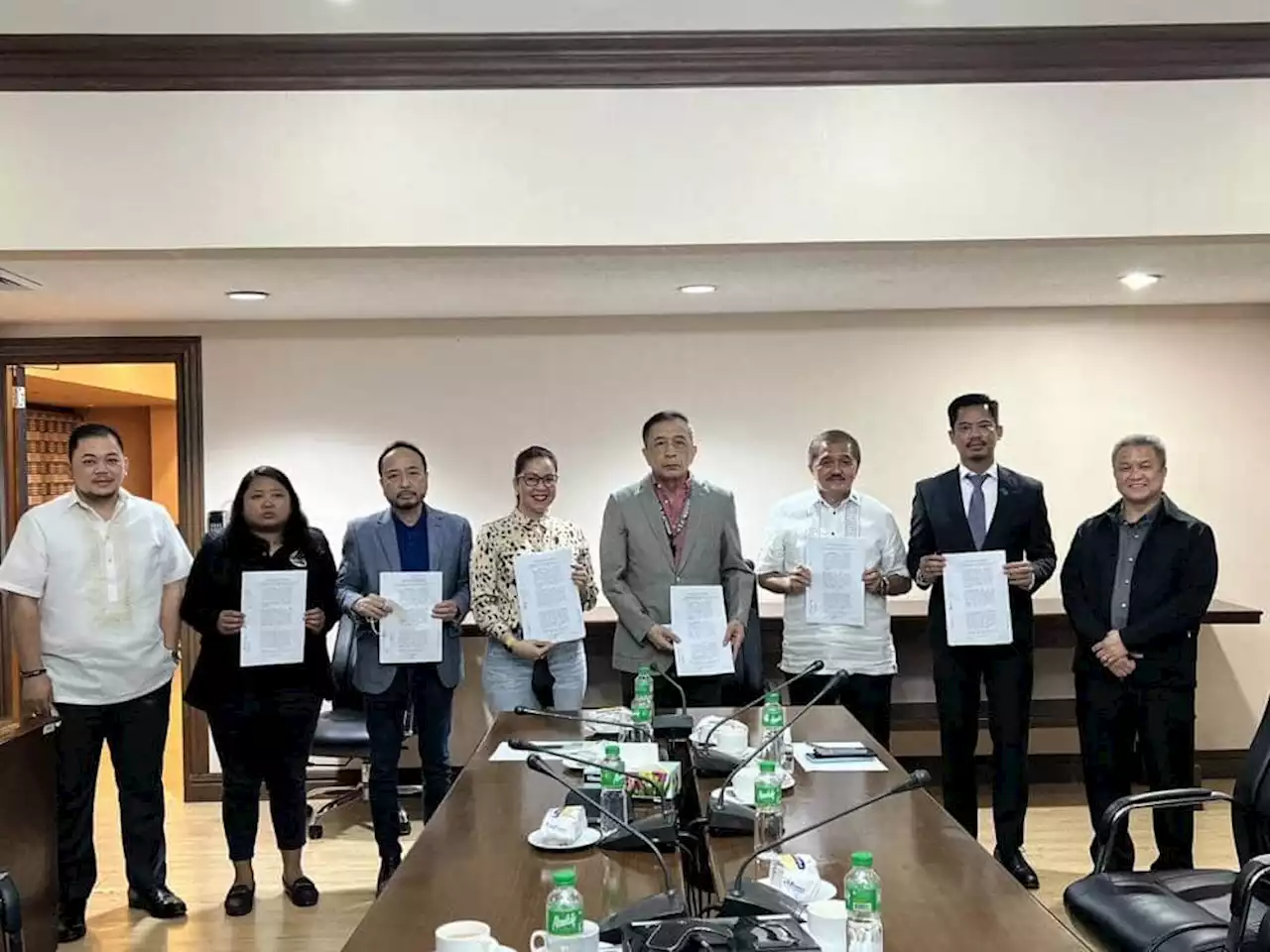 Comelec, IBP, LENTE ink MOA for May 2022 polls