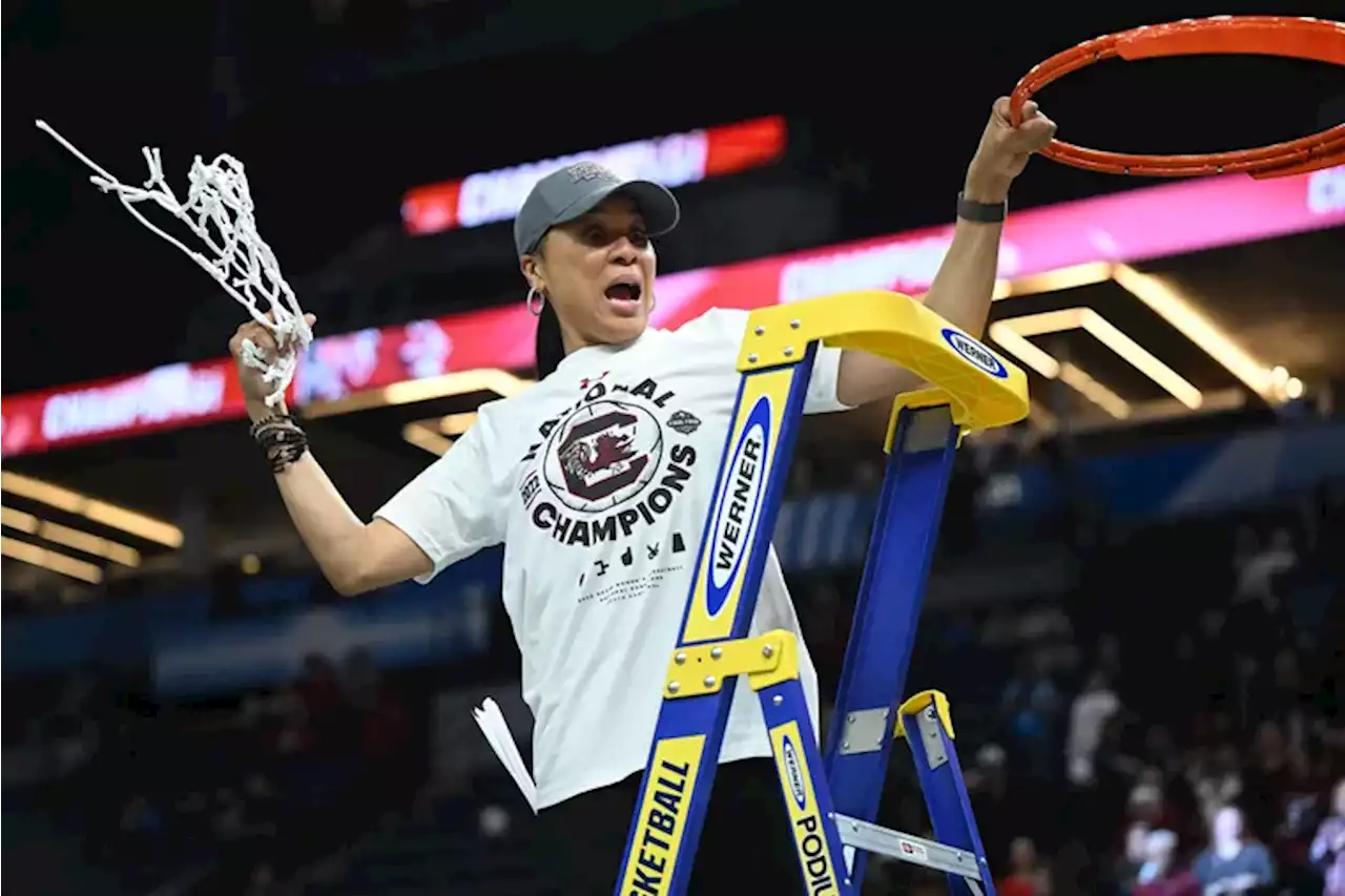 Coaches Dawn Staley, Phil Martelli, and Jay Wright will tell this year’s college graduates to be fearless, on time, and team players