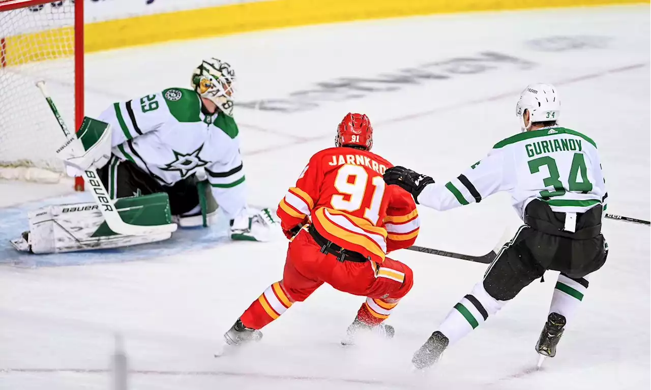 Goalie Oettinger makes 29 saves, lifts Dallas Stars over Flames