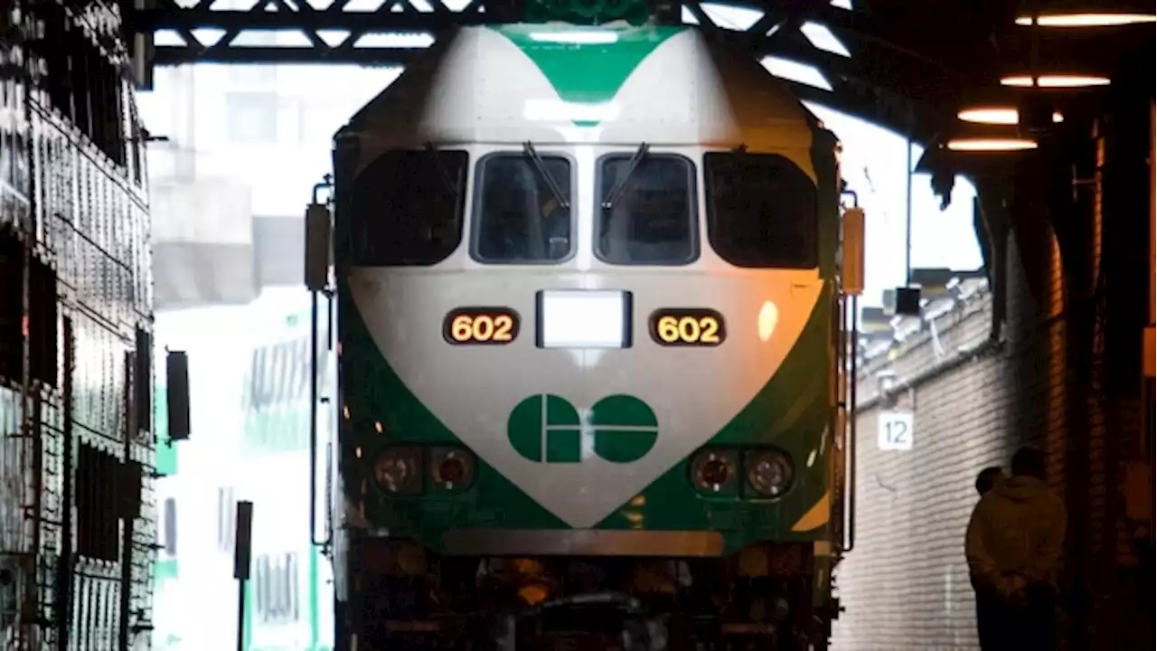 No plans to raise GO, UP Express fares amid rising fuel costs, Metrolinx spokesperson says