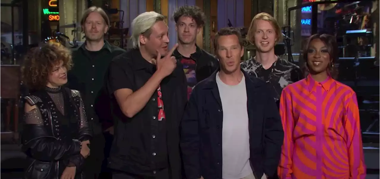 Benedict Cumberbatch Tries To Deliver Latest ‘Saturday Night Live’ Promo