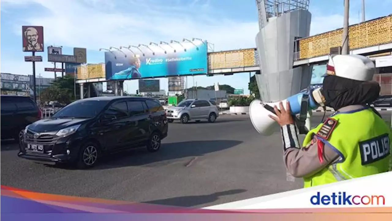 Diminta Putar Balik, Sejumlah Pemobil Ngaku Tak Tahu GT Bekasi Barat Ditutup