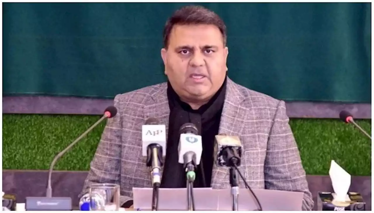 فواد چوہدری کی چند روز میں جھوٹ بولنے کی ہیٹ ٹرک