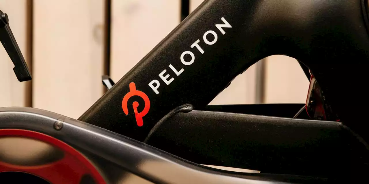 Peloton looks to sell significant minority stake to shore up business