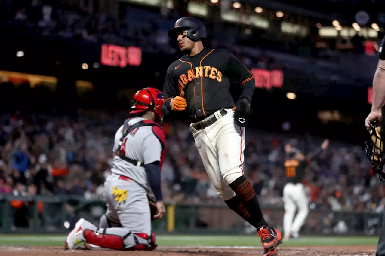 SF Giants lose fourth straight in series opener against Cardinals