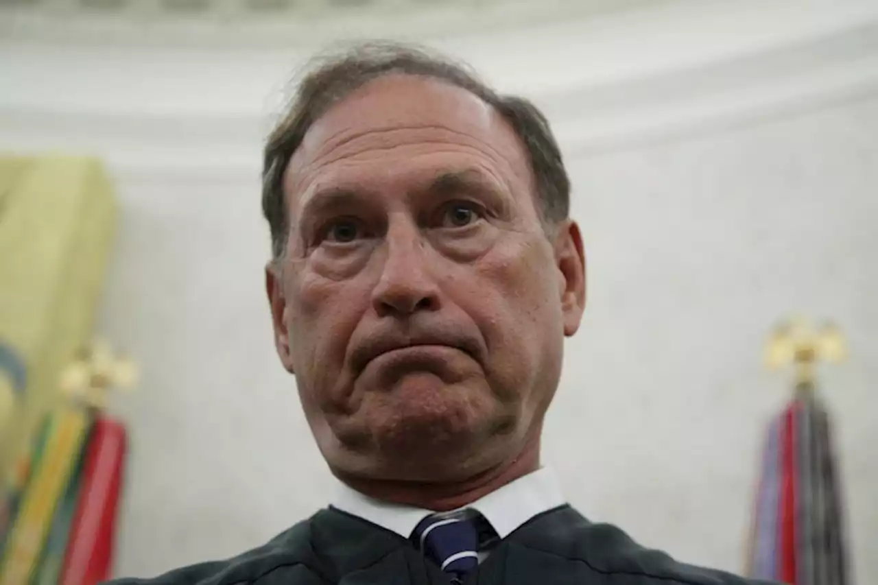 How Samuel Alito Is Like Donald Trump